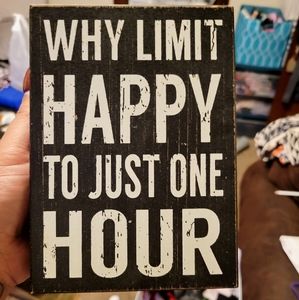 Wooden sign and sloth picture